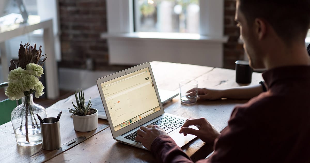 Совершенствуем дизайн на примере сайта СВОТ